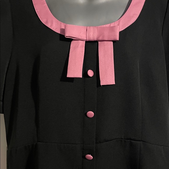 Cider Elegant Black Dress with Pink Accent - Picture 2 of 7